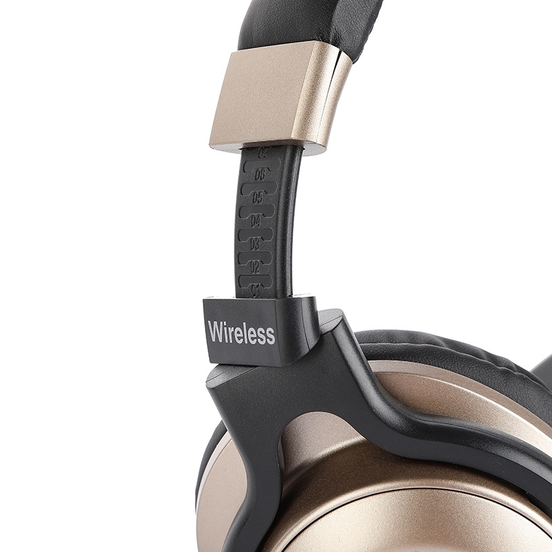 Emma Direct Headsets wireless Bluetooth 5.0 stereo bilateral Universal Sport Running Heavy bass headphones Application Scenario