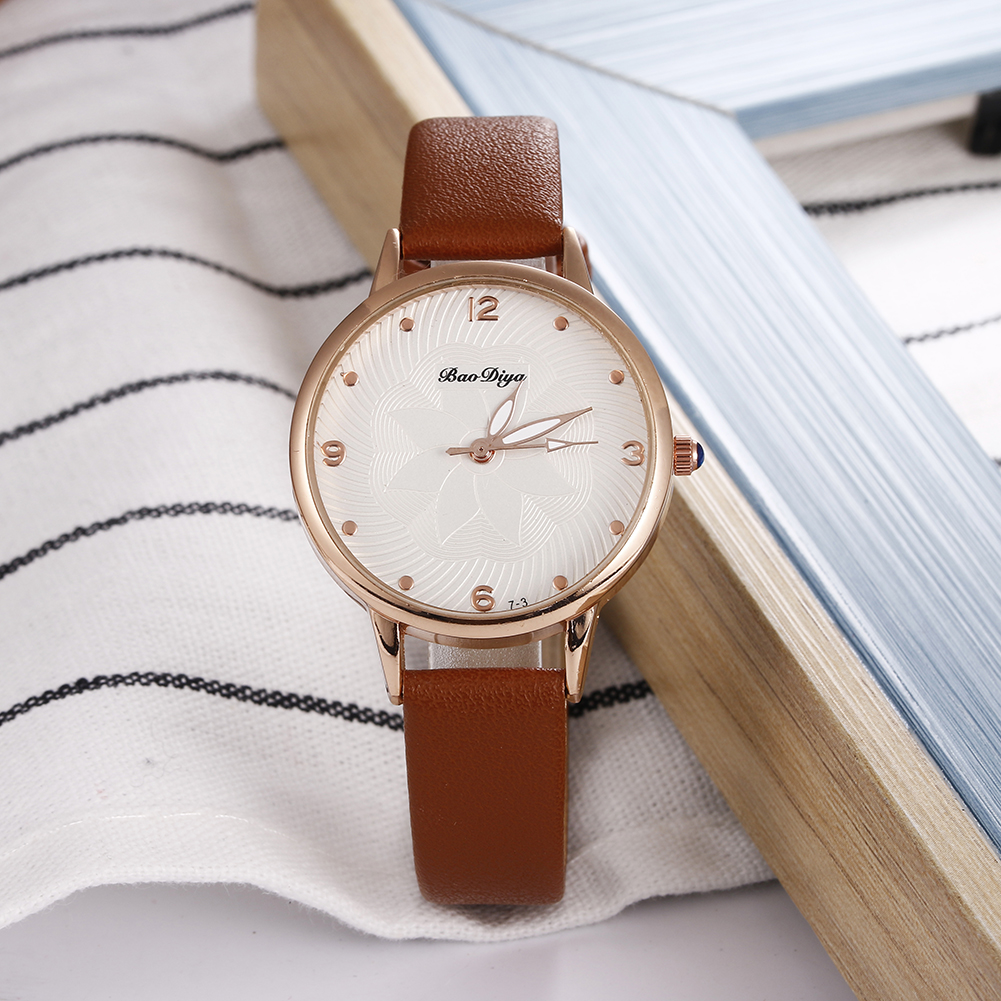 Simple Gentle Literary Small Fresh Women's Watch Fashion Watch details Picture