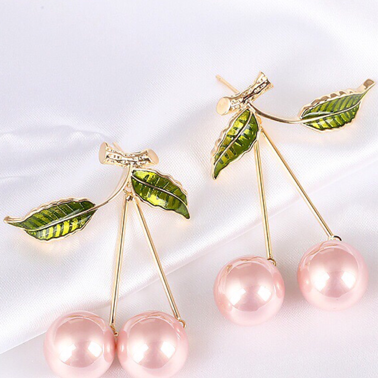 Korean 925 silver needle cherry pearl earrings