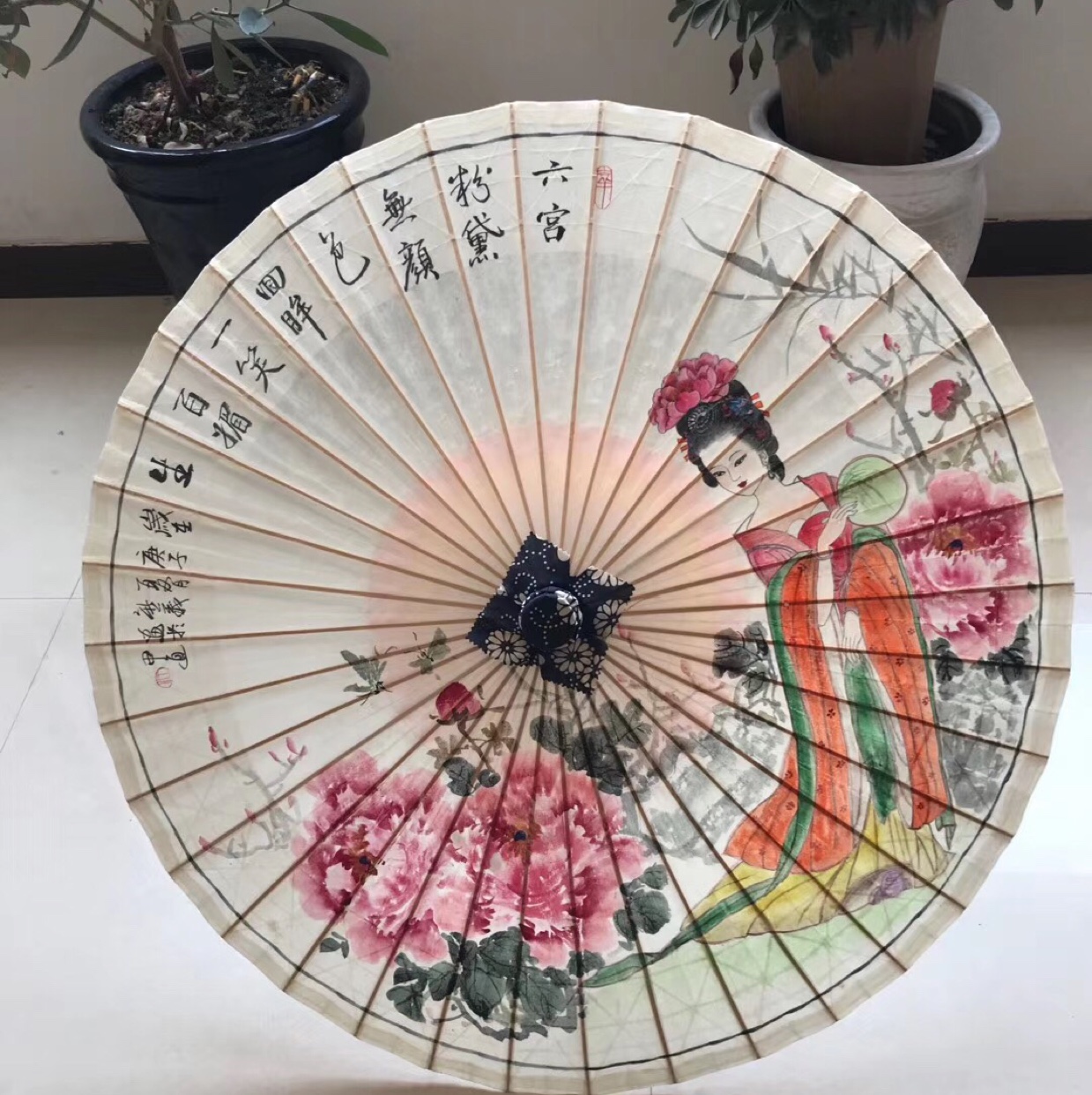 手工画油纸伞产品图