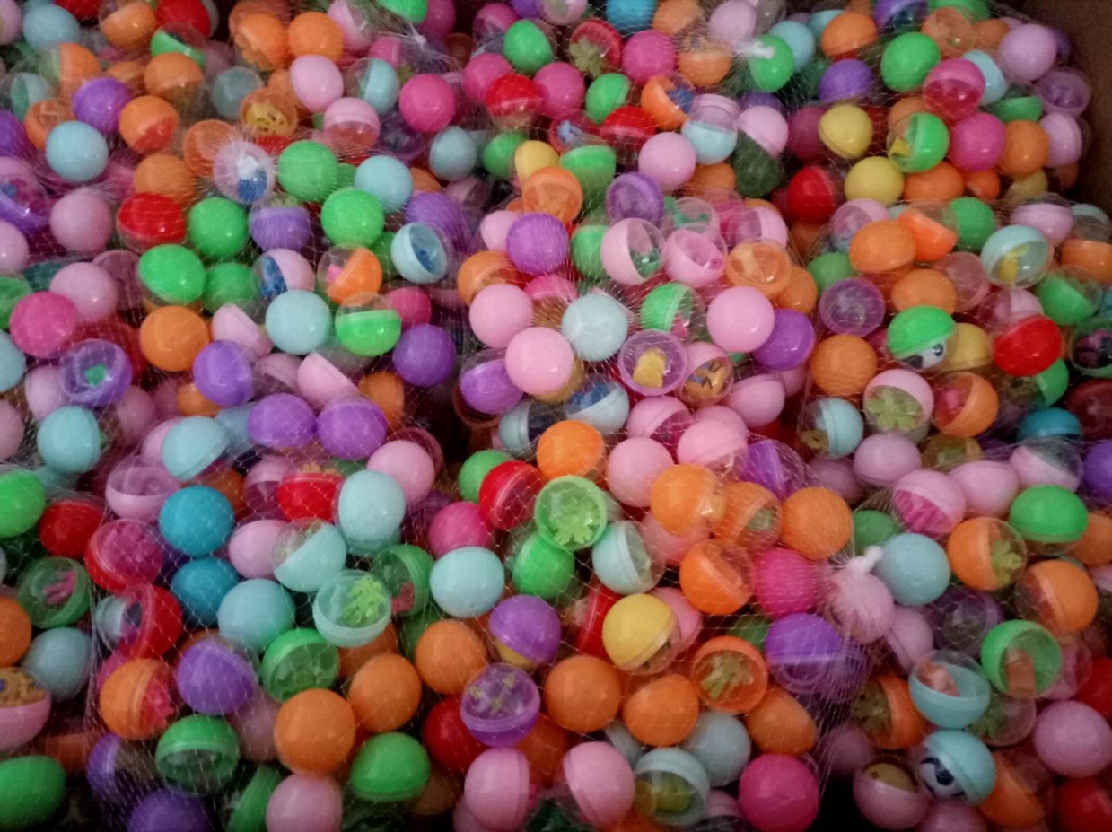 厂家直销塑料玩具塑料扭蛋，3.2厘米扭蛋