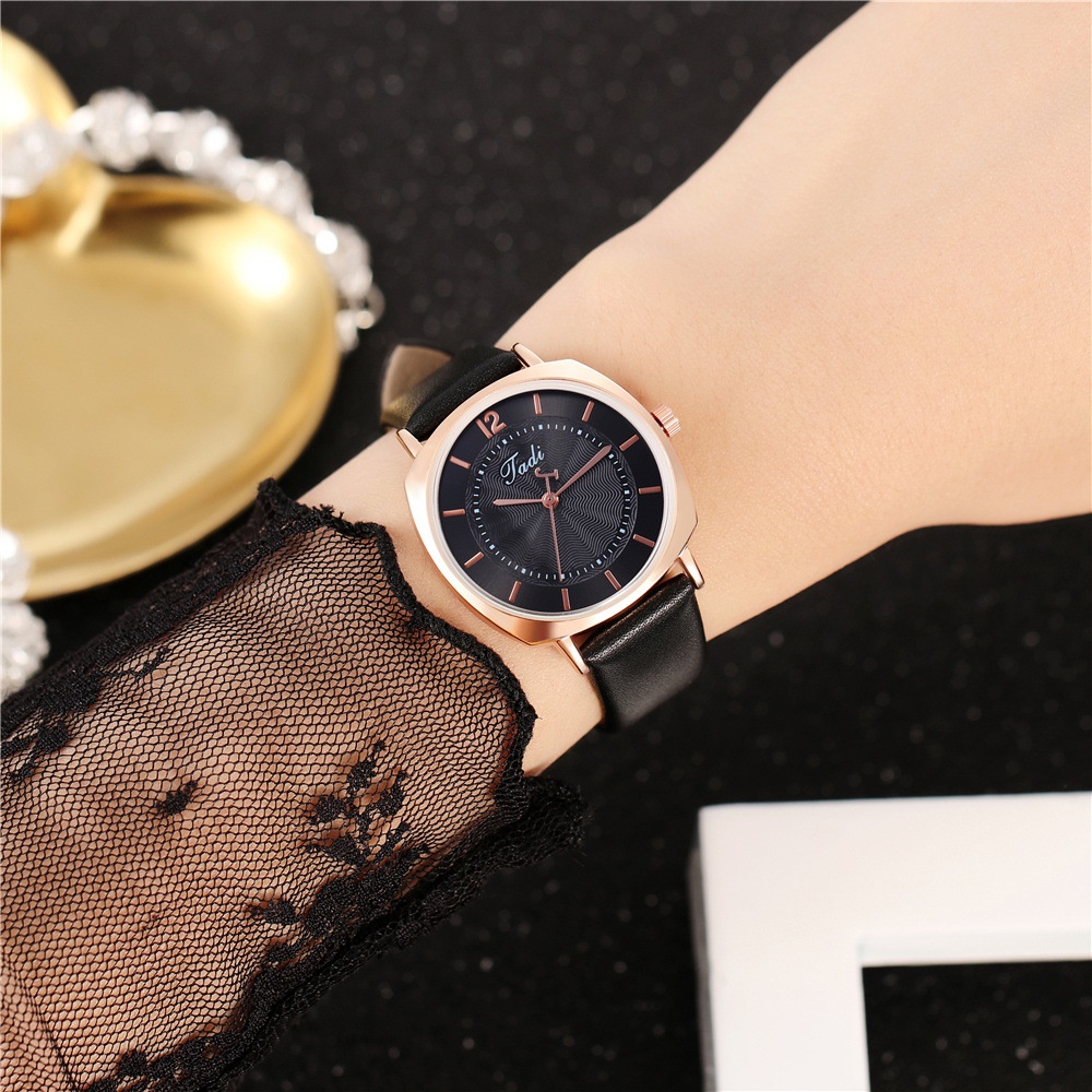 Square Shell Belt Watch Women Simple Fashion Quartz Watch Temperament Student Business Atmosphere Casual Korean Decorative Watch Item Picture