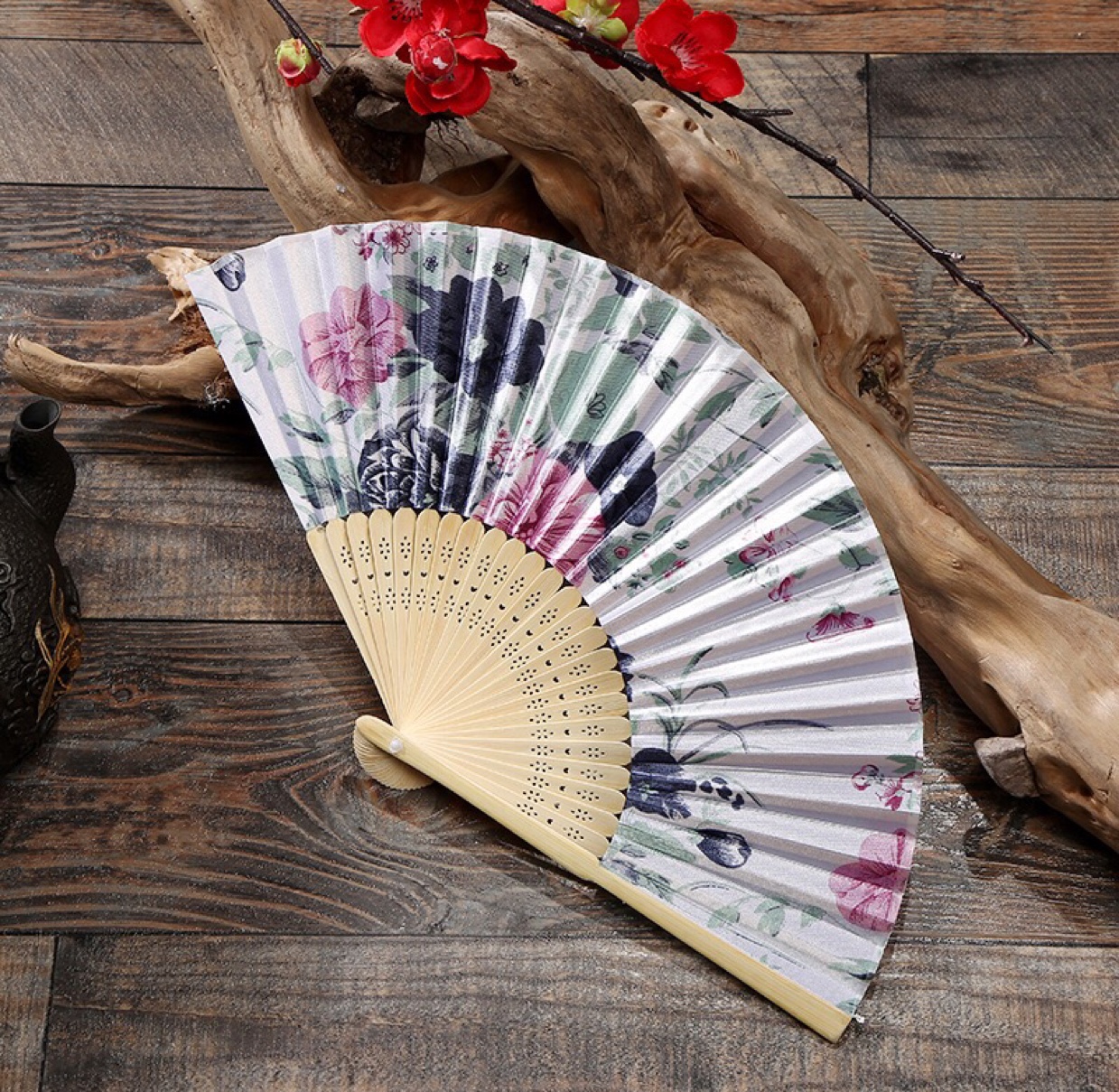 Color dingle lady folding fan, abanico de bambú Item Picture