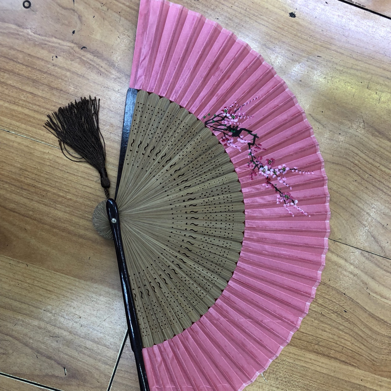 手绘扇子细节图