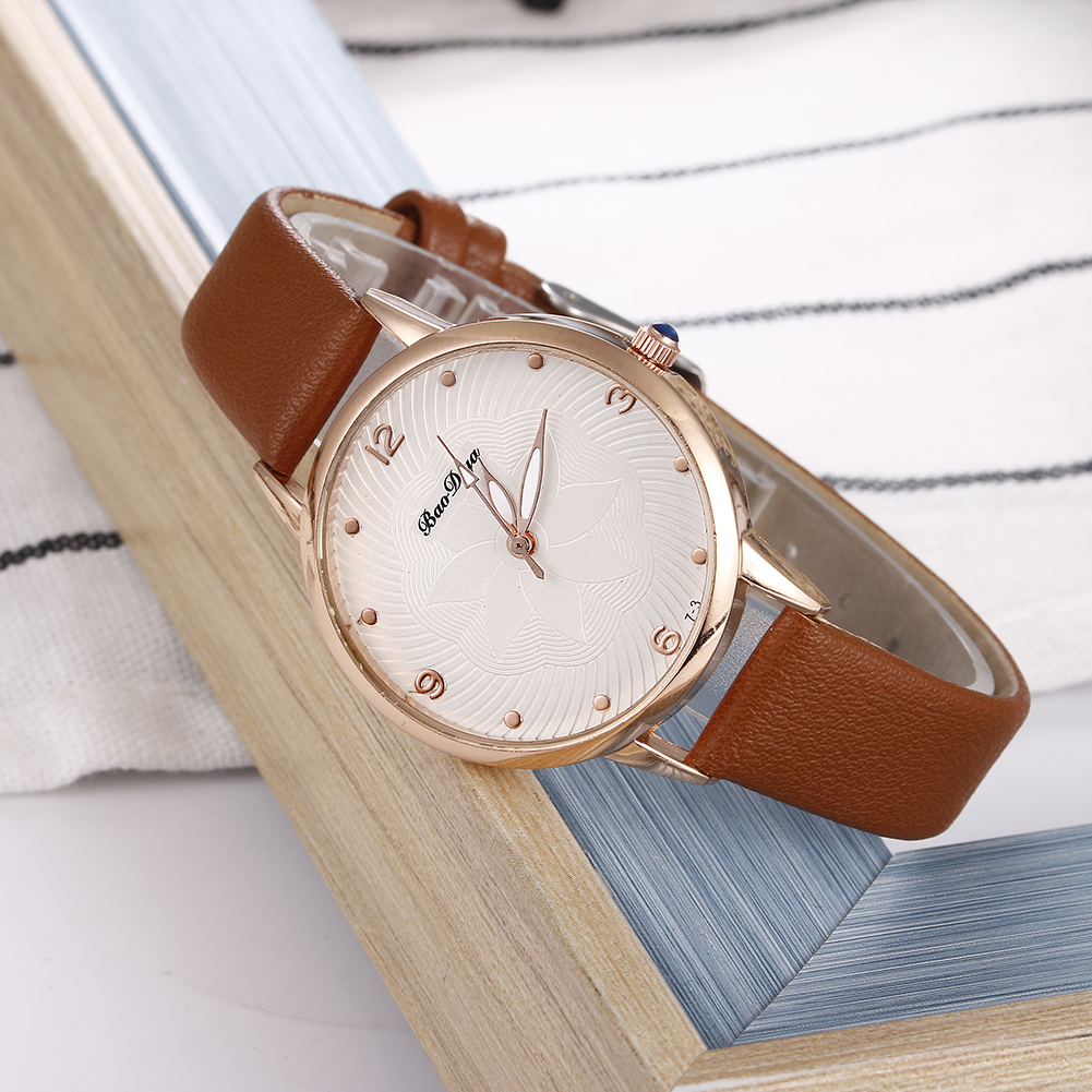 Simple Gentle Literary Small Fresh Women's Watch Fashion Watch full figure