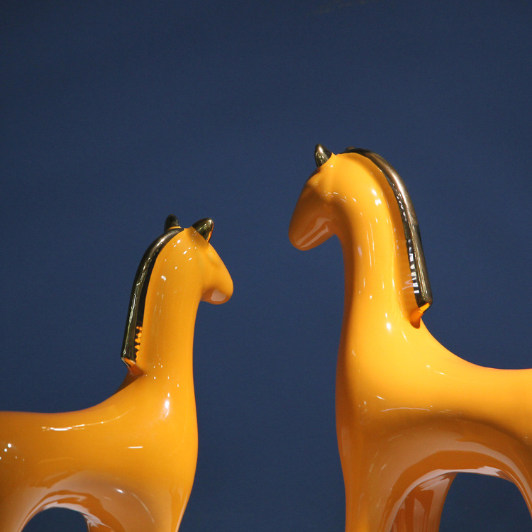Creative modern and simple ceramic animal home decoration items, horse-to-success desktop display, abstract handicraft arrangement undefined