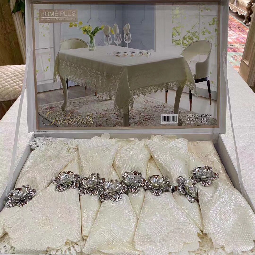 专版台布➕8个餐巾