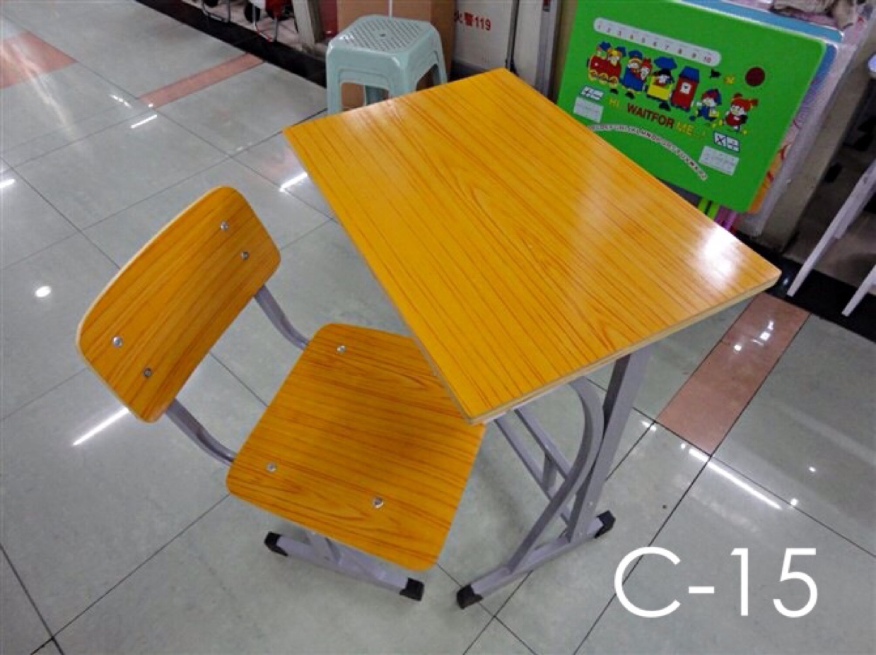 学校课桌产品图