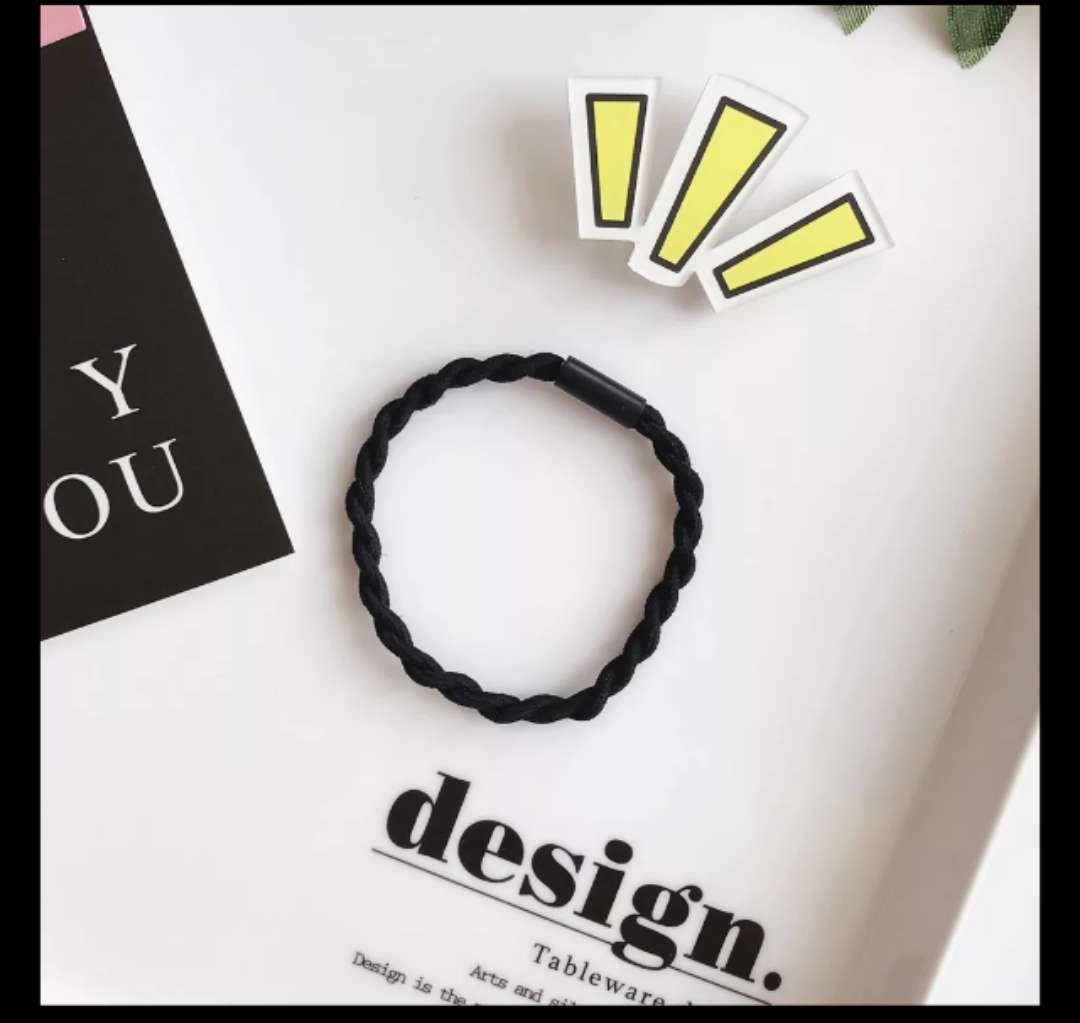 Korean fresh and clean basic high-elasticity hair tie braided hair rope tied into a ponytail, simple base hair band, unique headwear, three-color braid rubber tube Item Picture