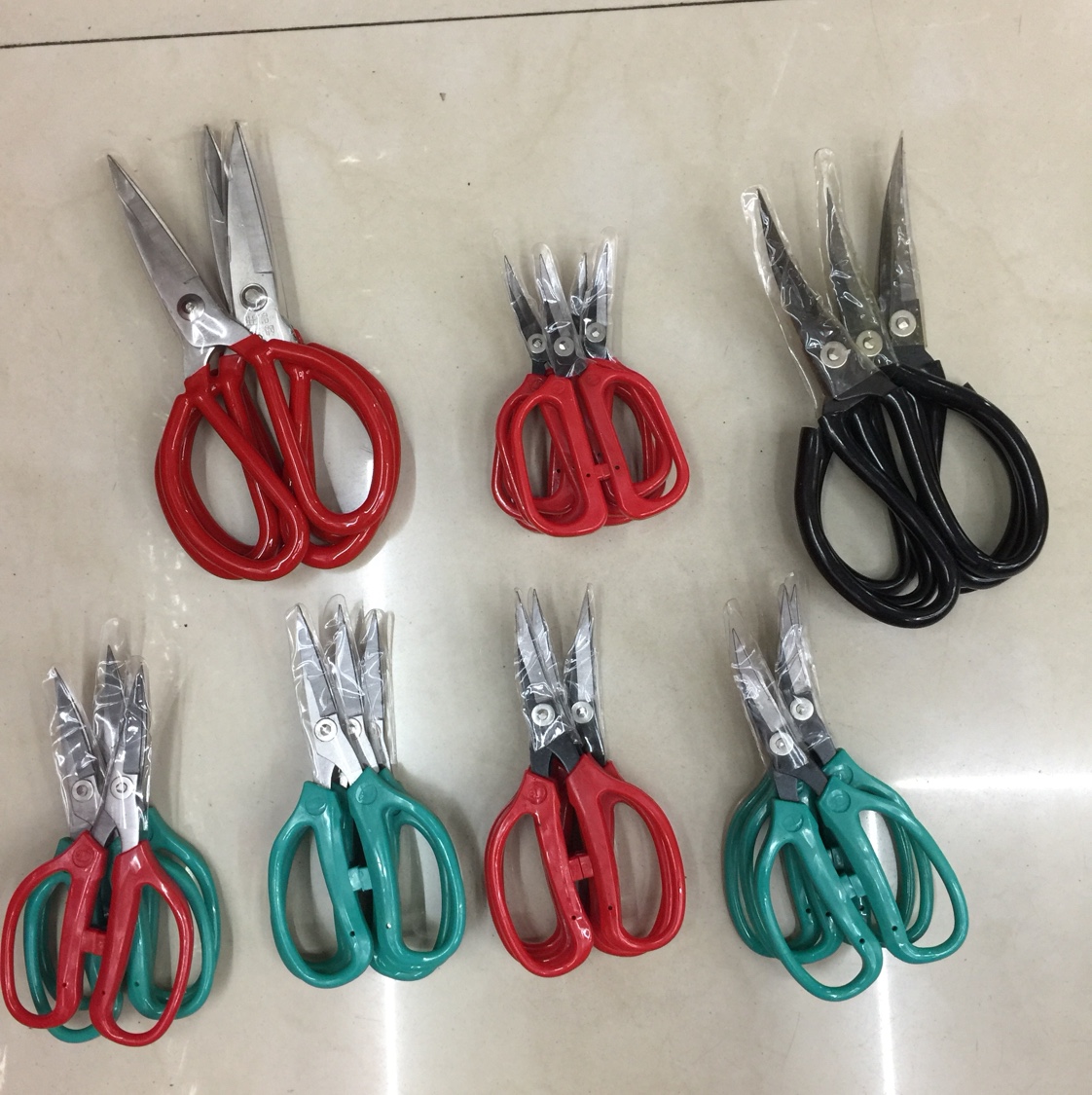 Haobin scissors casing plastic handle warping scissors embroidery multi-functional stainless steel scissors thumbnail