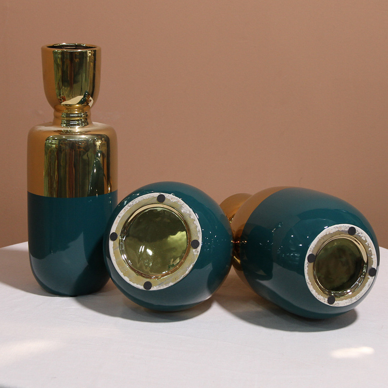 Creative and trendy Nordic ceramic vases, modern home wine cabinet decoration, light luxury style, dark green electroplated gold flower arrangement vases Application Scenario