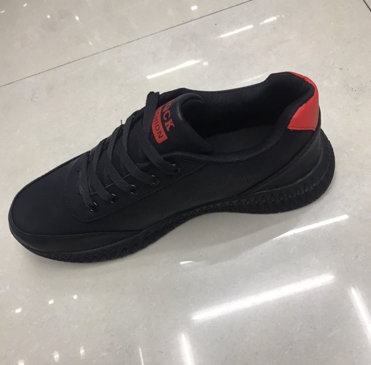 New men's shoes with PU surface Application Scenario