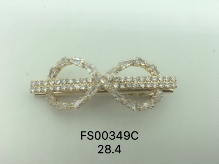 Duckling with copper hair accessories thumbnail