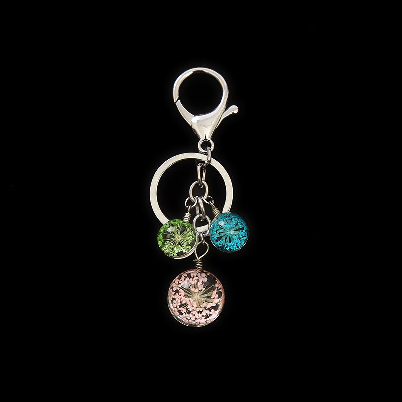 Dried flower key chain thumbnail