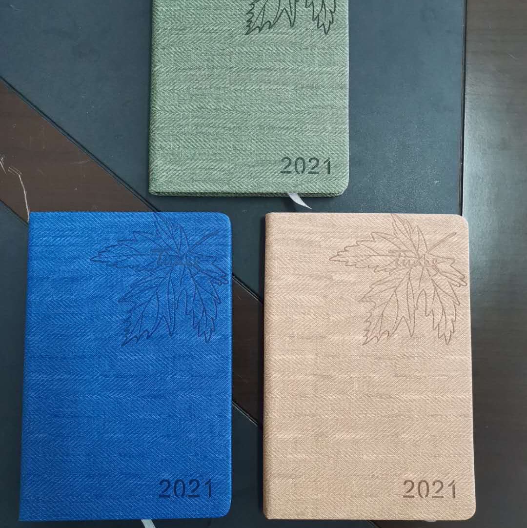 工厂直销西班文，意大利文，阿拉伯文，英语年历本周历本产品图