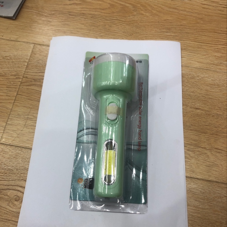 L YA 8810 Rechargeable solar flashlight