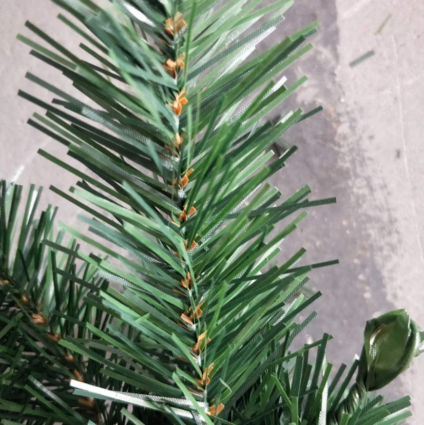 Yiyang Christmas Craft 60cm ordinary tree Application Scenario