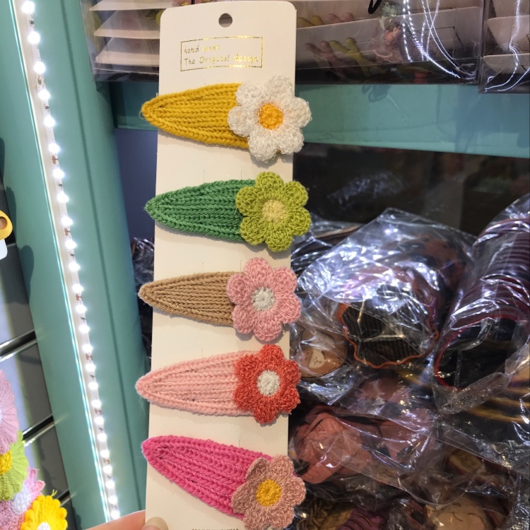 水滴毛线夹加菊花产品图