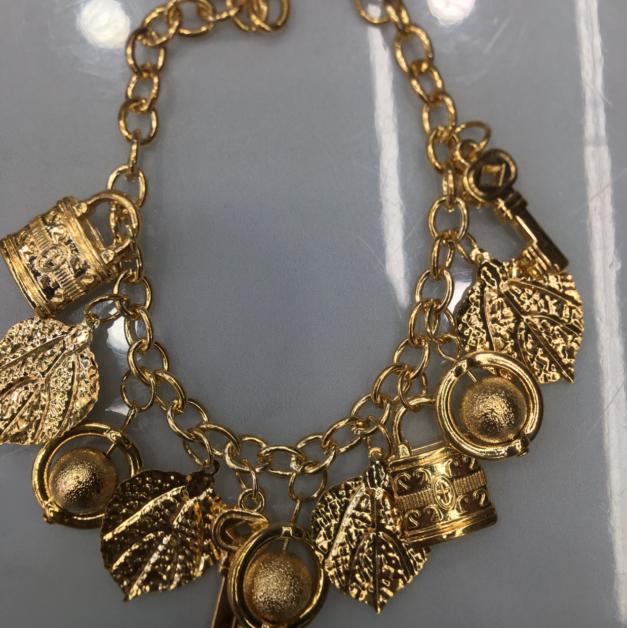 Korean version of the fashion chain lock key with metal flash sand bracelet