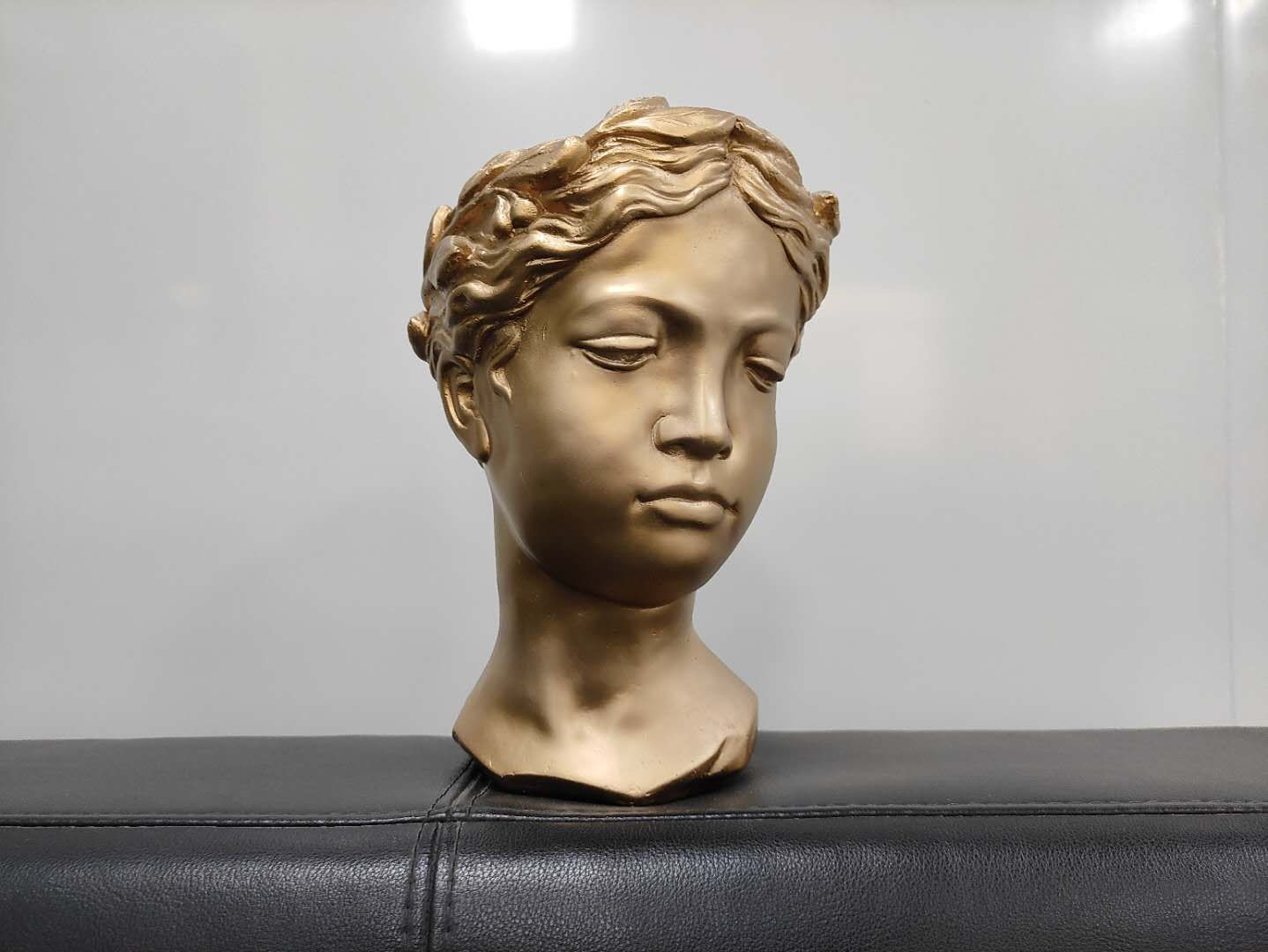 Venus vase thumbnail