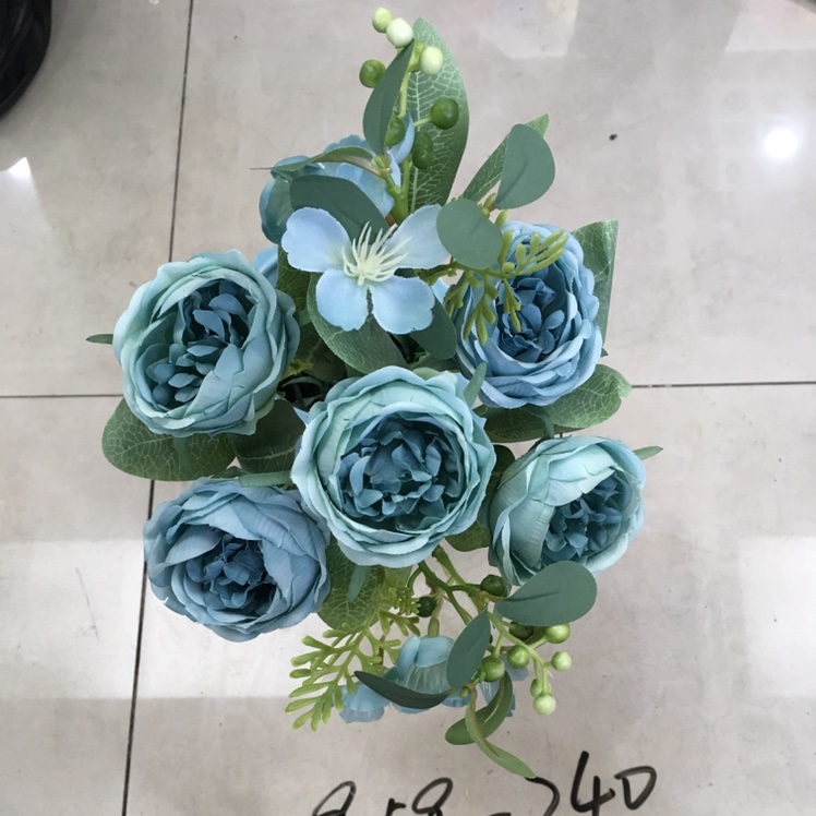 وقطعة شاي مزيفة في غرفة المعيشة مزخرفة بعشرة أزواج من الشعراء الفاخرة الفاوانيا Item Picture