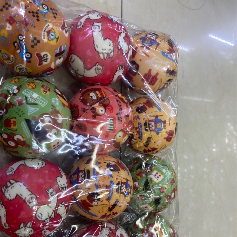 6.3 cm cartoon pattern cute pu balls, sponge balls, pressure balls, children's toys Application Scenario
