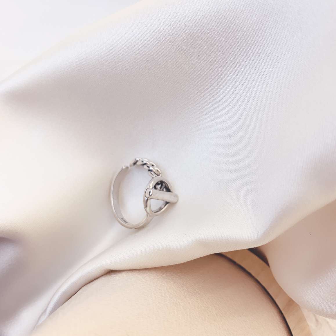 S925 silver ring female retro minority design Han Chao simple personality ring silver floral silver ornaments