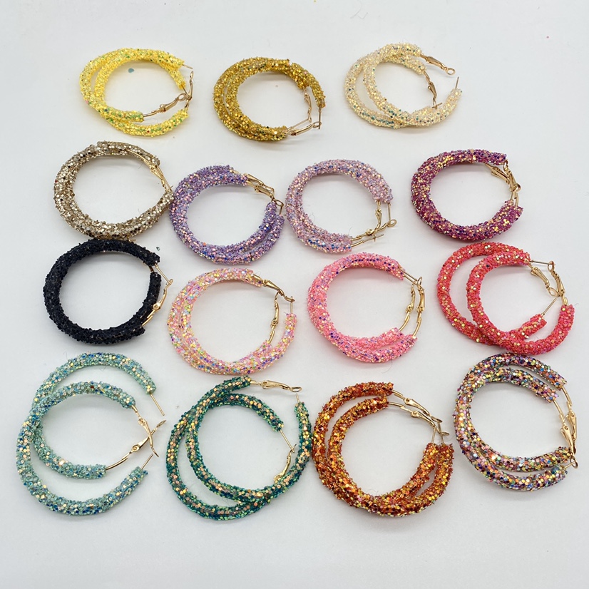 In 2020, European and American style fashion rubber hose 0.6 earrings spot color many versatile products thumbnail