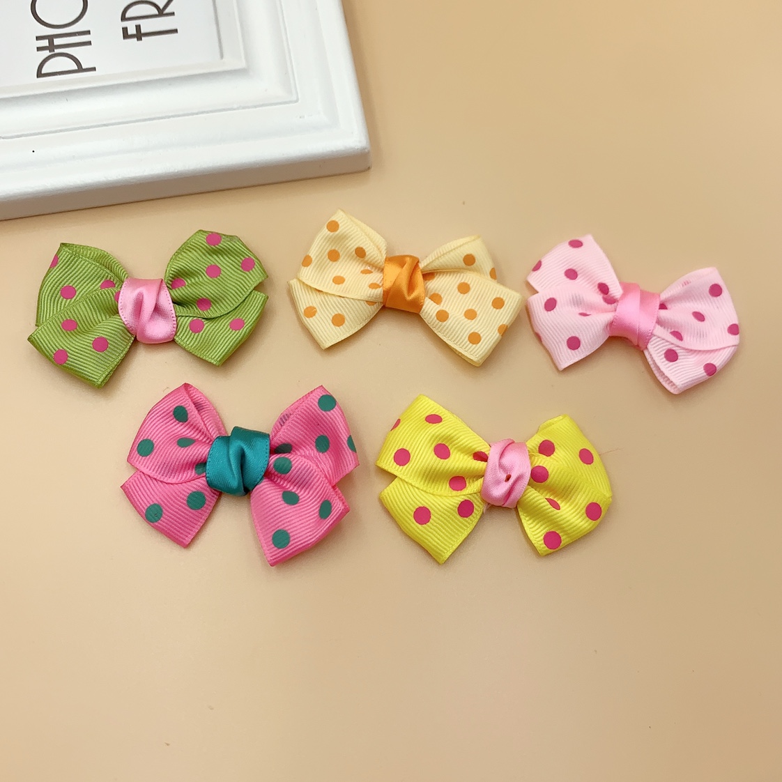 Thread print dot waist and ear bowknot thumbnail