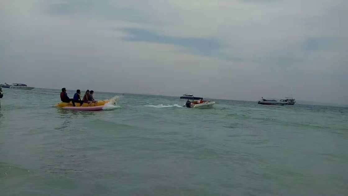 Wholesale Of Water Bumper Boats, Hand-Cranked Boats, Pedal Boats And Kayaks details Picture