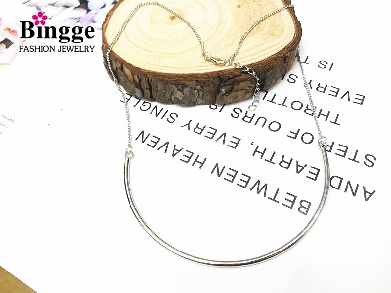 Europe and the United States simple fashion wind metal electroplating chain choker apparel tie-in necklace manufacturers direct sale