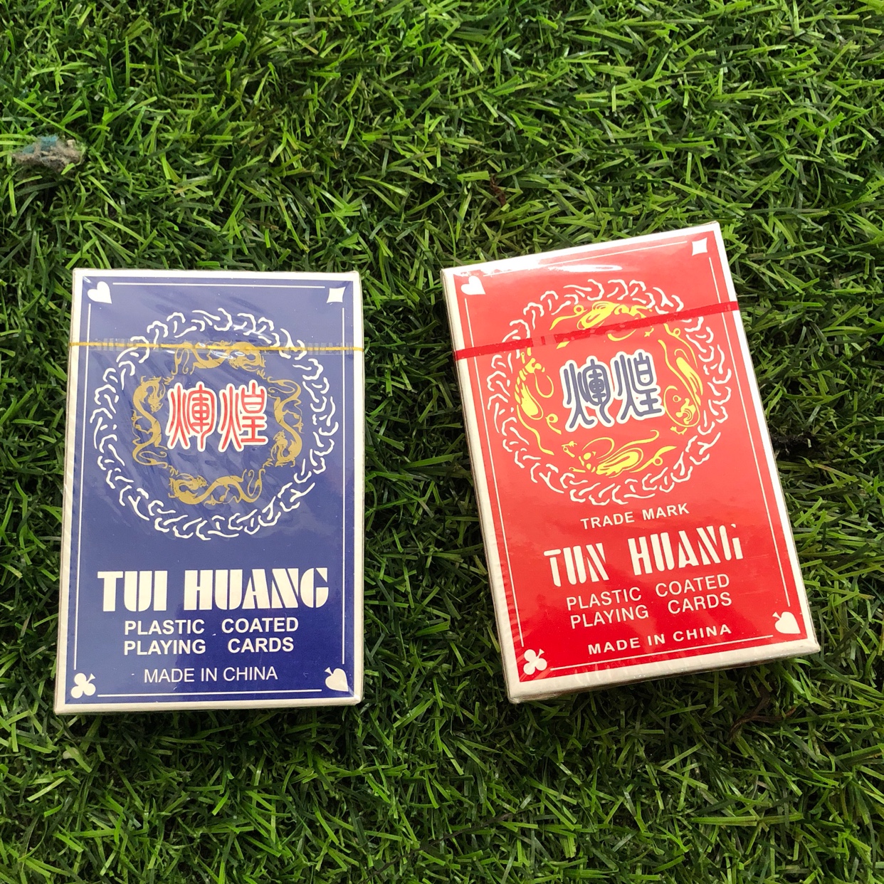 737 Brilliant Poker 280 grams of paper. Board room card game card thumbnail