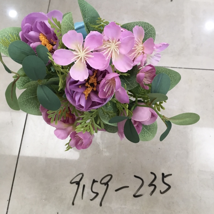 Living room artificial flowers, artificial flower tea table ornaments, bedroom flower arrangement decorations, 5-fork Korean-style tea rose wholesale Application Scenario