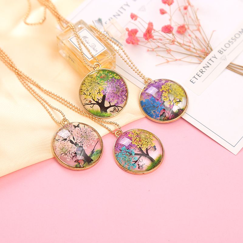 Round dried flower life tree necklace
