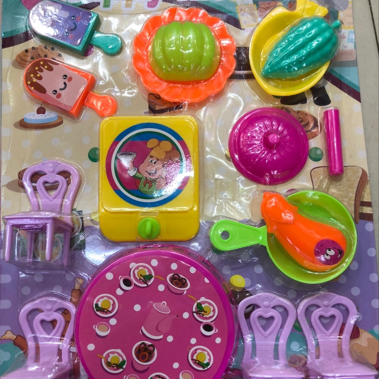 Kitchen utensils and appliances 578