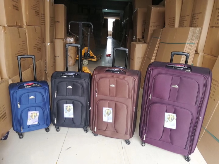 16718-4 4pcs 4 wheels luggage set