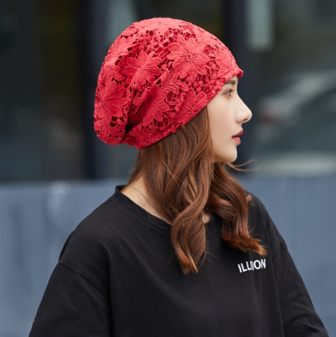 The Korean-style lace flower headscarf hat for the Spring and Autumn period is a fashionable, casual and versatile headscarf hat with a bald head and a thin postpartum hat