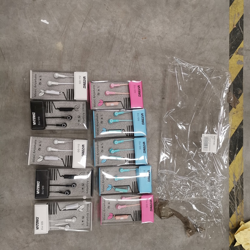 Microphone headphones