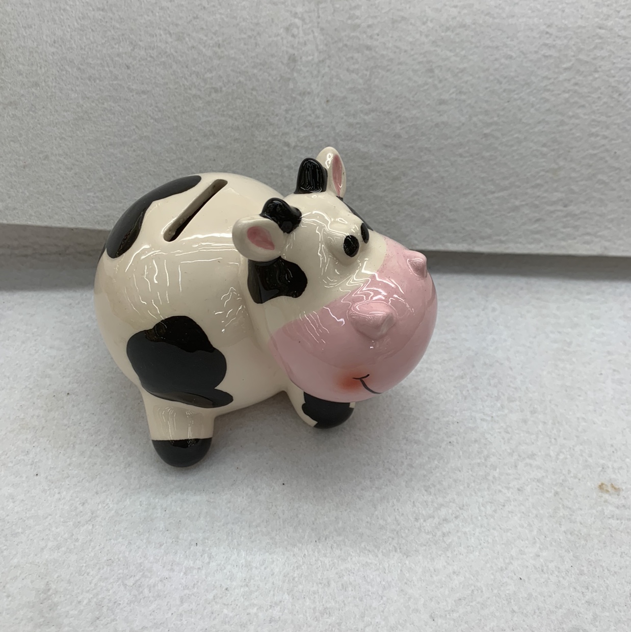 奶牛铁脚鸟可以当摆件，可以放办公桌当摆件。