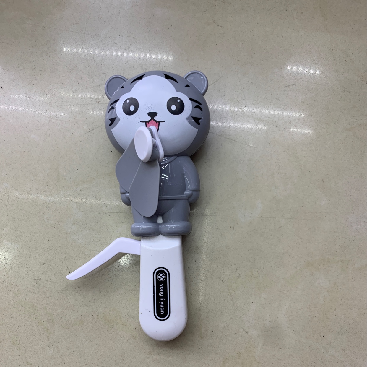 小猫手动风扇