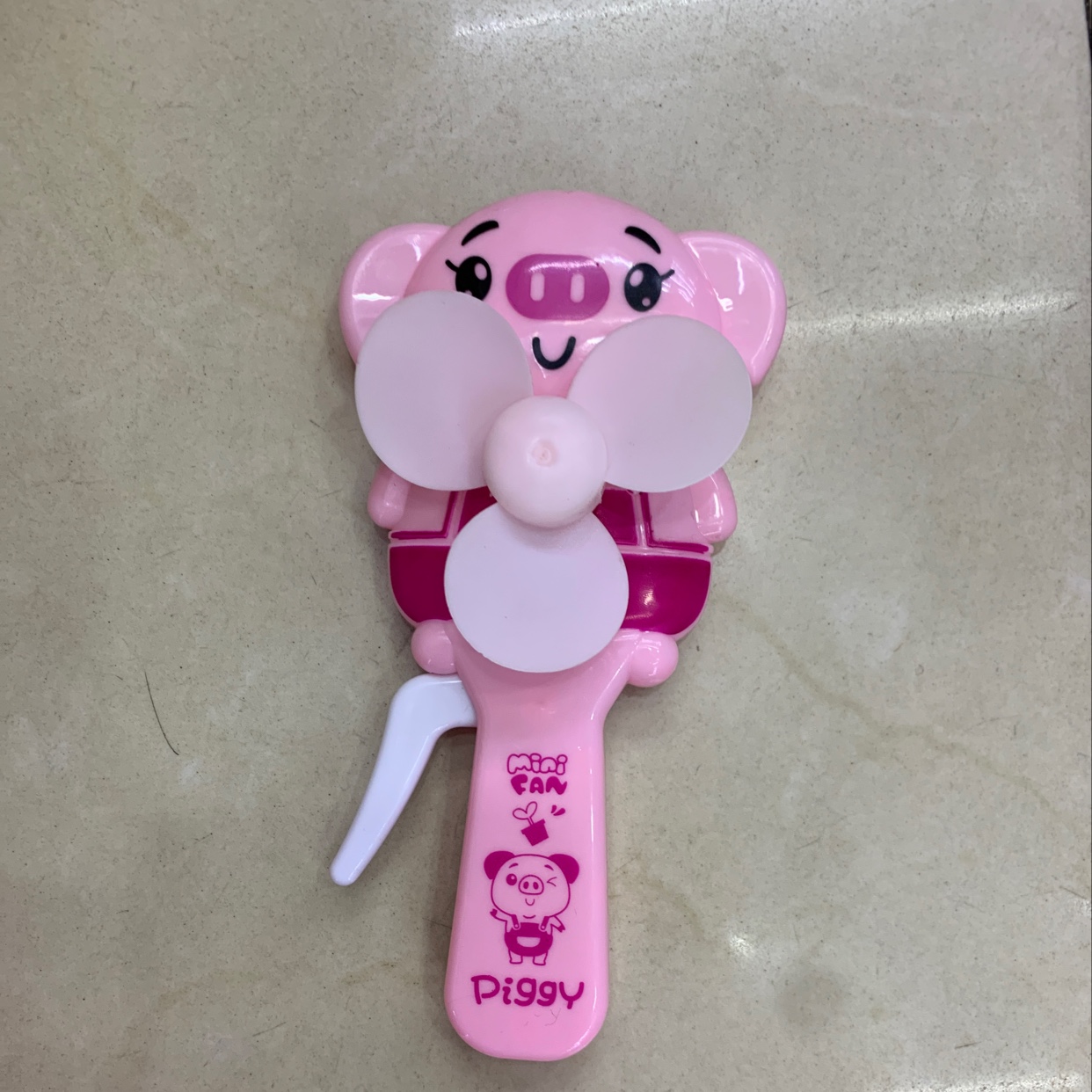 Portable manual mini fan with little pig pattern