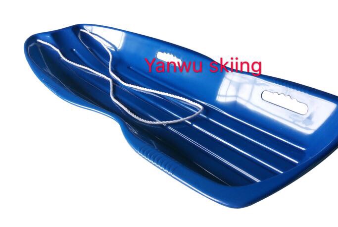 Three lengthened and thickened skis thumbnail