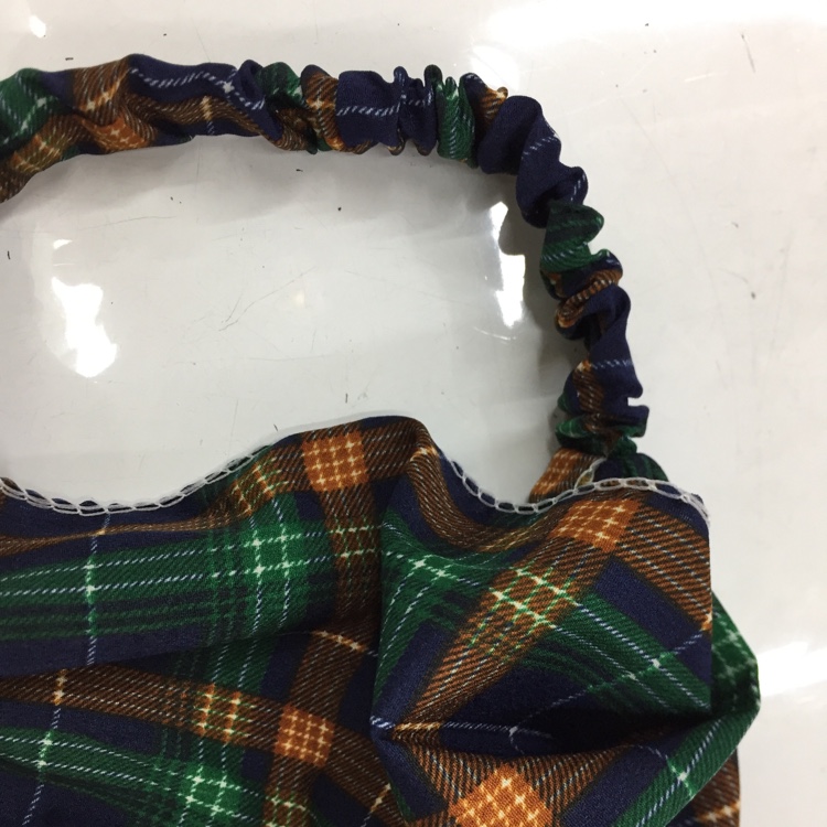 Hair Bands Are Given Out Randomly Application Scenario