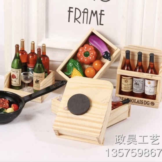 Fridge magnets, wooden wine bottle fridge magnets Item Picture