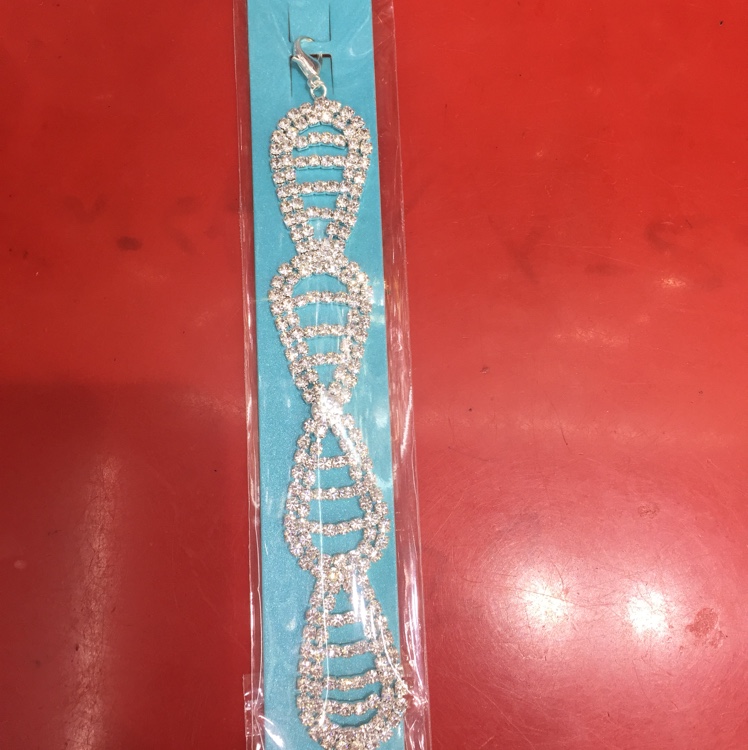 Web celebrity rhinestone bow claw bracelet thumbnail