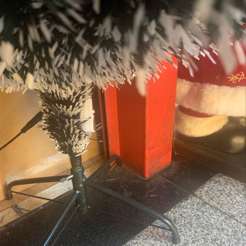 1.8m snowflake film full lamp rose tree, 12V transformer pin Application Scenario