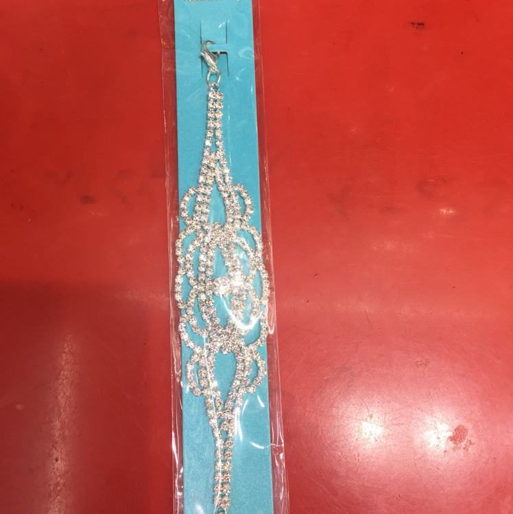 Web celebrity rhinestone claw bracelet thumbnail