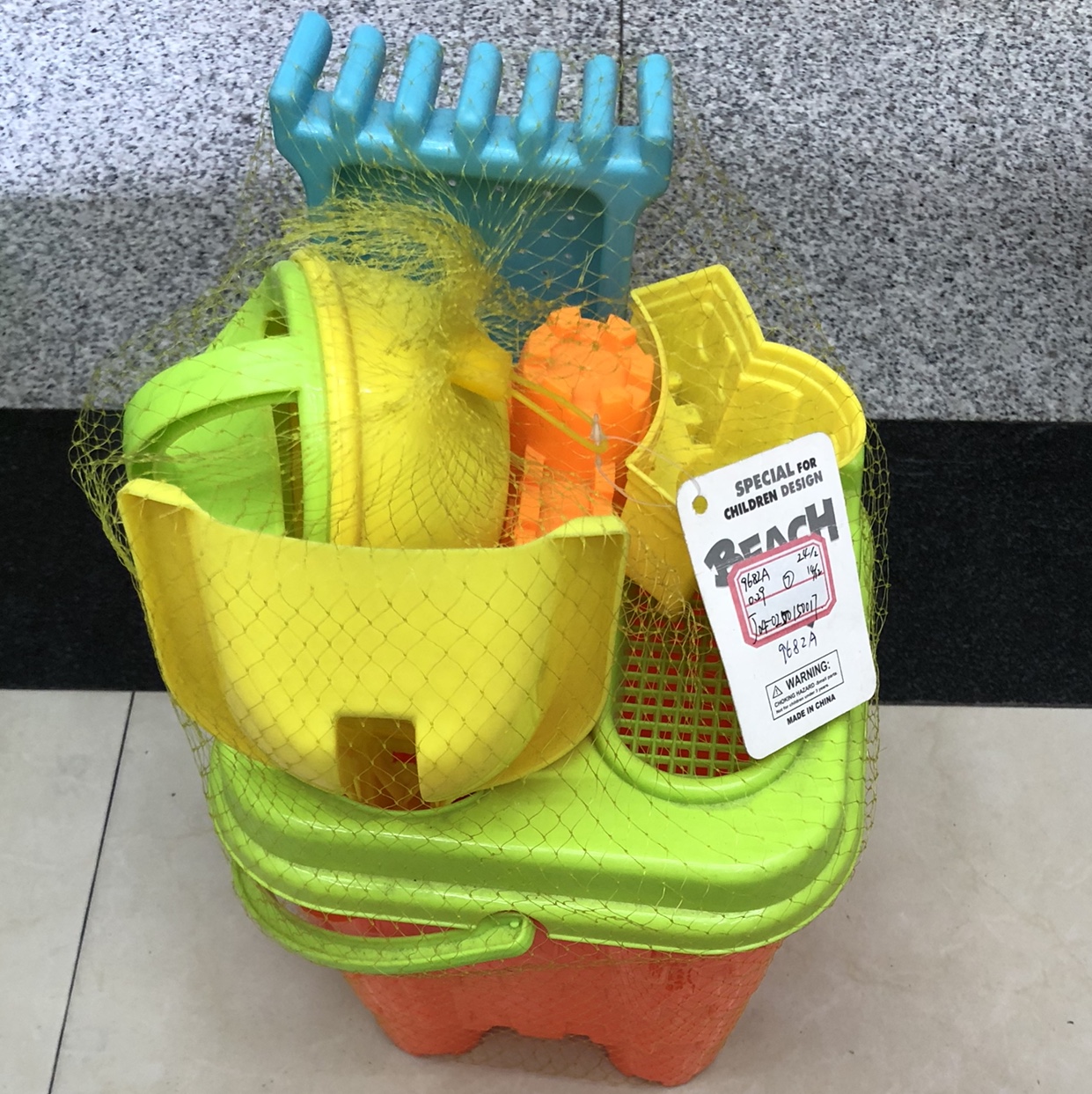 热销 沙滩玩具 沙滩桶 沙滩铲子 儿童益智玩具 休闲玩具 塑料环保