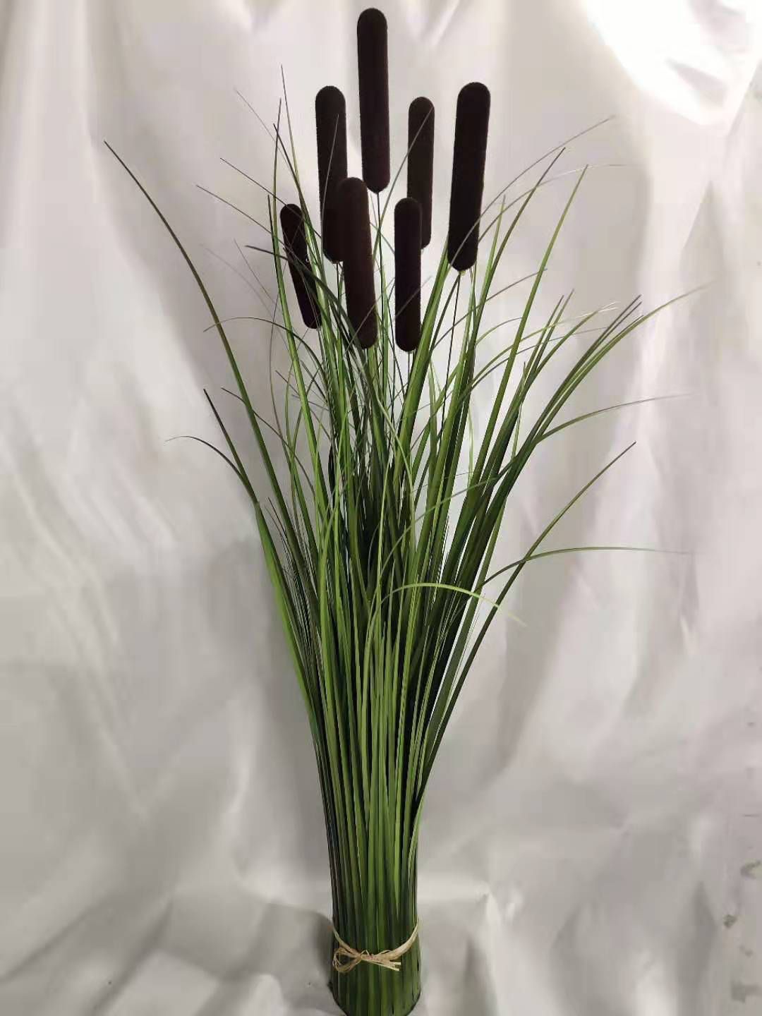 Seven sausage grass buckets