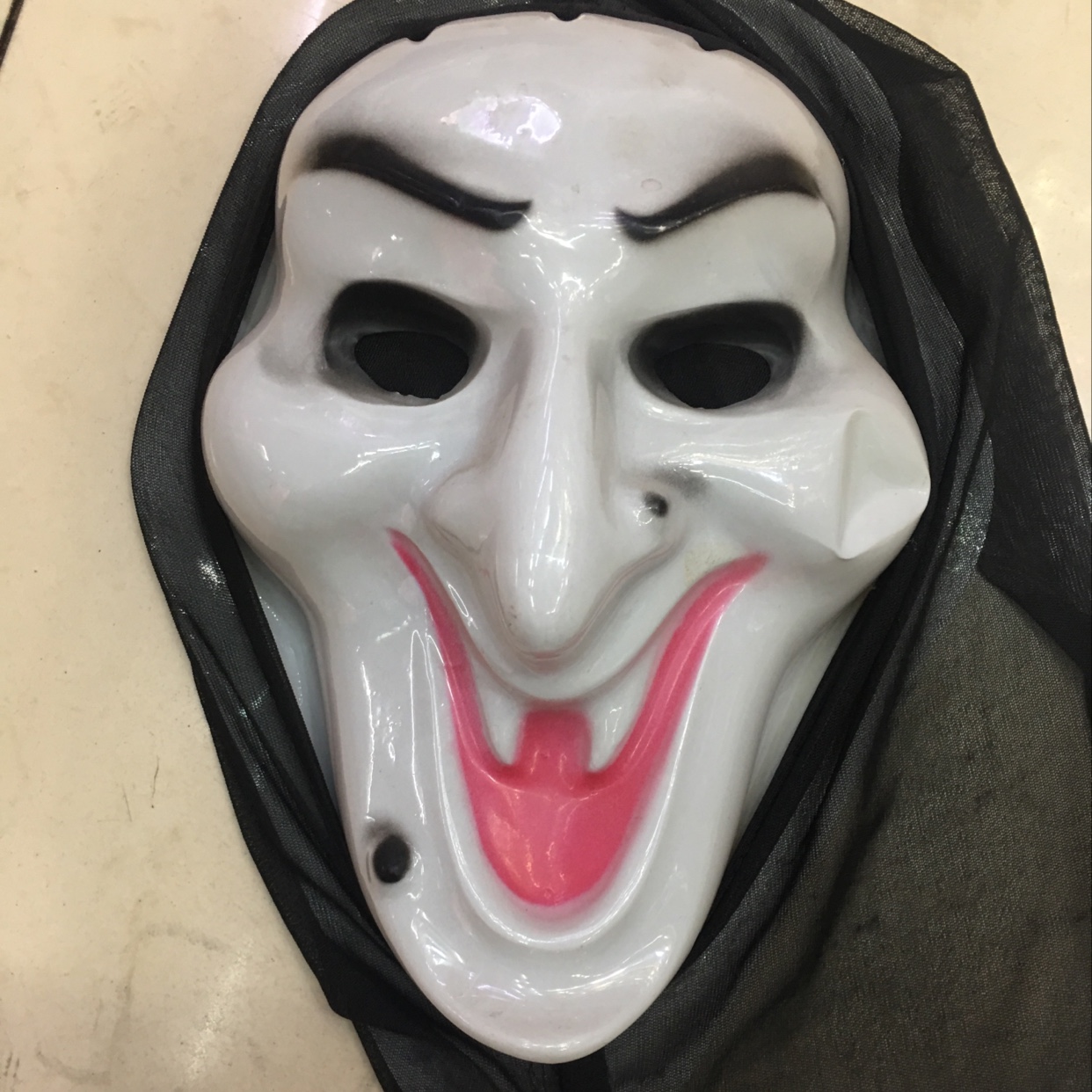 A single witch mask thumbnail